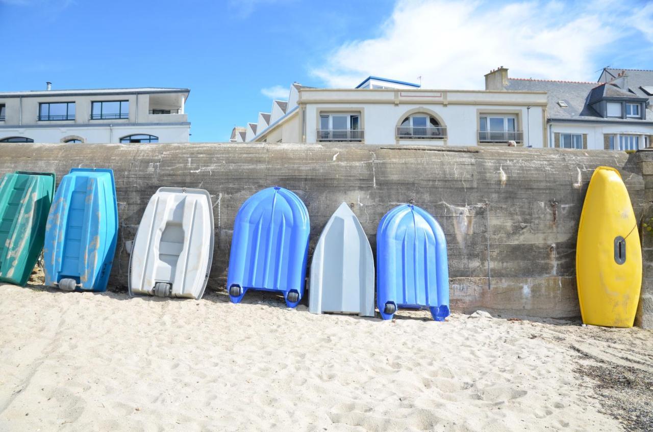 Corniche: Tranquil Seaside With Multilingual Service Apartment *