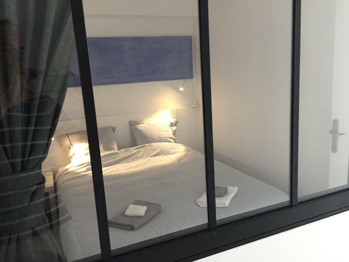 Apartment Corniche: Tranquil Seaside With Multilingual Service